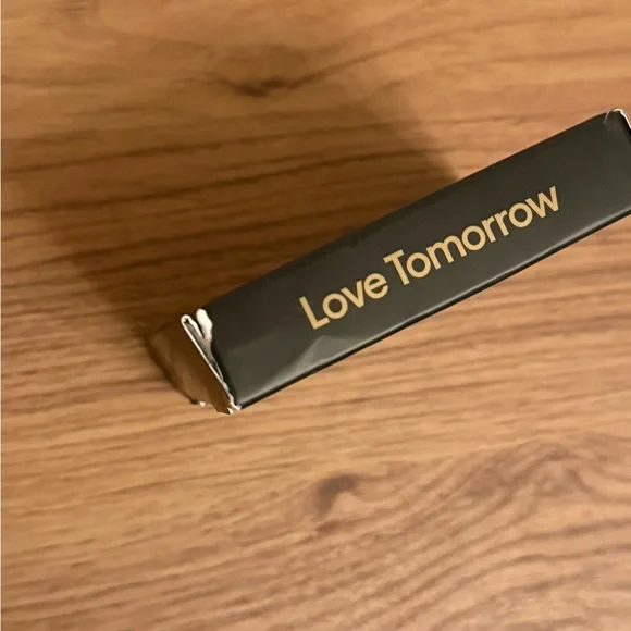 Loop Tomorrowland Earplugs - Picture 3 of 4